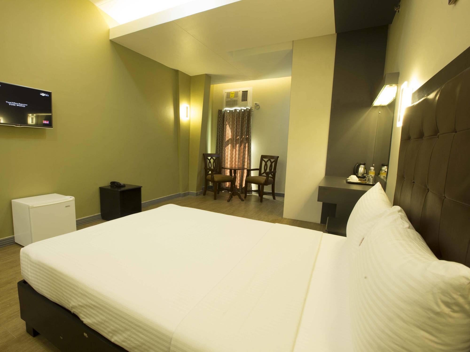 The Lucky 9 Budget Hotel Tagum Buitenkant foto